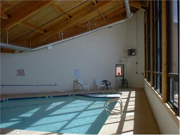 Grand Canyon Holiday Inn pool